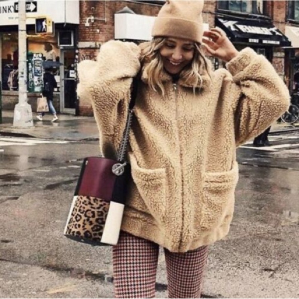 I Am Gia | Pixie Teddy Coat